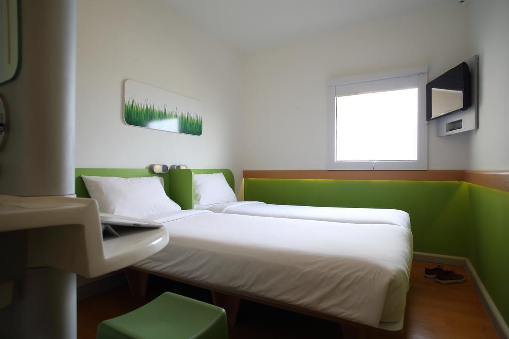 Cordia Hotel Surabaya Airport - Hotel Dalam Bandara - Formerly Ibis Budget Surabaya Airport Sidoarjo Zewnętrze zdjęcie